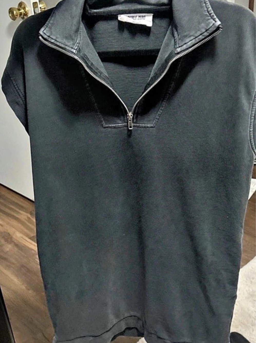 Double Zero Sleeveless Half-Zip dress in Black Size Medium